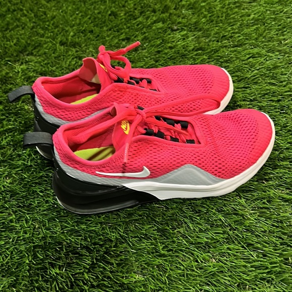 Youth Nike Air Sneakers - Picture 4 of 7